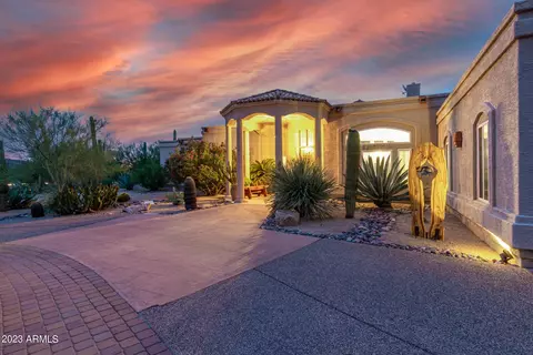 7736 E Carefree Dr, Carefree, AZ 85377