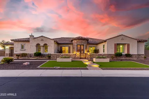 10638 Evergreen St, Mesa, AZ 85207 photo 2