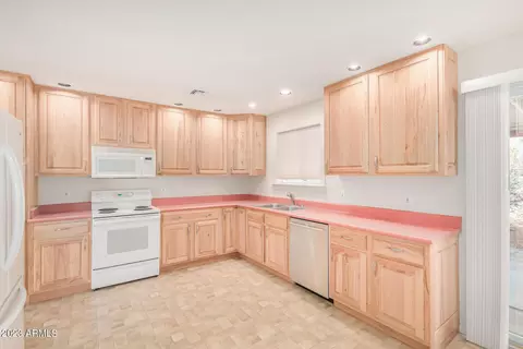 9202 N 18th Ave, Phoenix, AZ 85021 photo 8