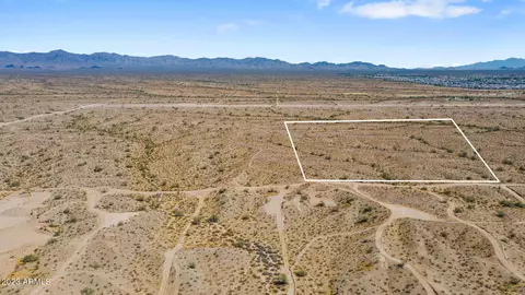 31900 W Camelback South 1322 Feet Rd #2, Tonopah, AZ 85354