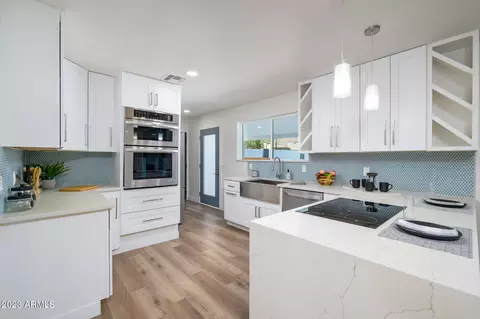 2740 E Sweetwater Ave, Phoenix, AZ 85032 photo 4