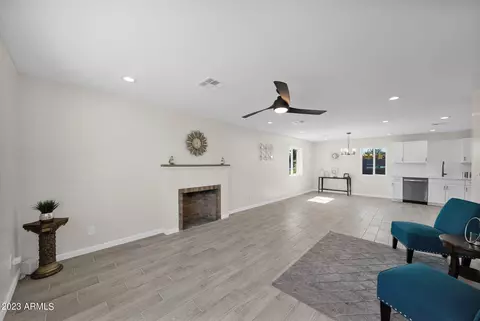 2215 E Palm Ln, Phoenix, AZ 85006 photo 5