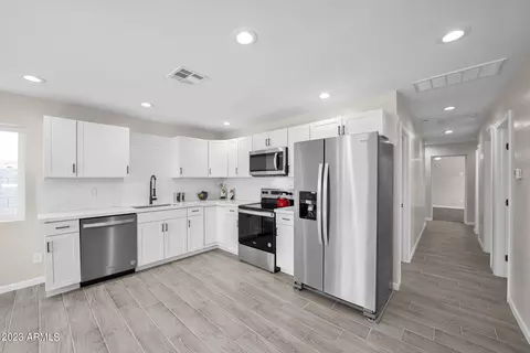 2215 E Palm Ln, Phoenix, AZ 85006 photo 11