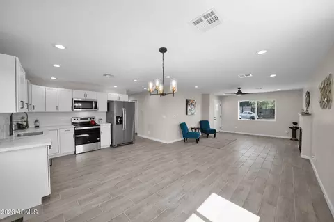 2215 E Palm Ln, Phoenix, AZ 85006 photo 9
