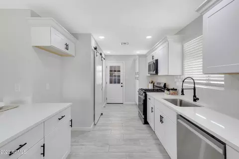 133 E 7th Dr, Mesa, AZ 85210 photo 12