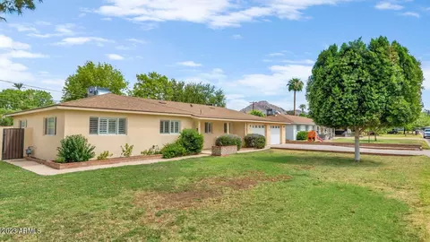 3902 E Glenrosa Ave, Phoenix, AZ 85018 photo 9