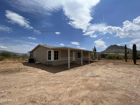 48309 N 31st Ave, New River, AZ 85087