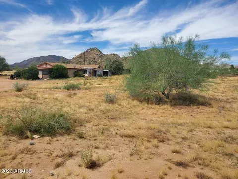 22980 W Sunset Ln, Congress, AZ 85332