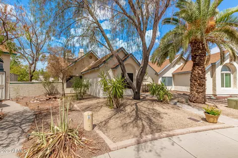 6742 W Kings Ave, Peoria, AZ 85382