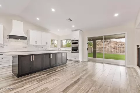 2235 E Granite View Dr, Phoenix, AZ 85048 photo 4