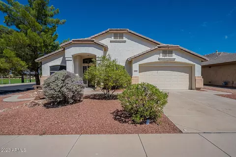 6332 W Oraibi Dr, Glendale, AZ 85308