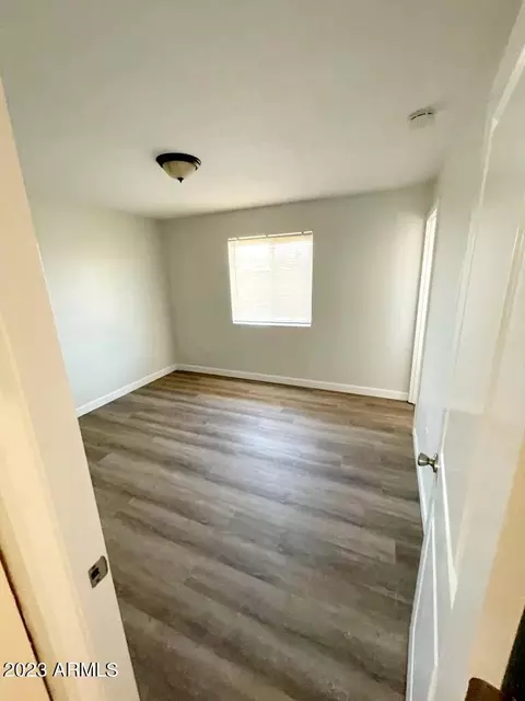 4154 W Earll Dr, Phoenix, AZ 85019 photo 7