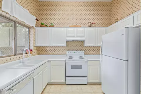 1123 E Yuma Ave, Apache Junction, AZ 85119 photo 7