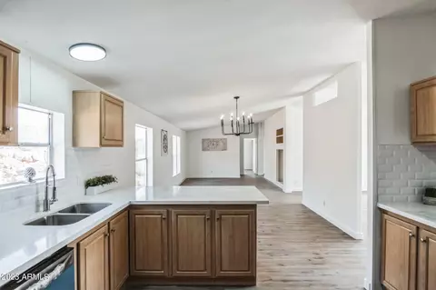 5645 N Desert Pine Rd, Rimrock, AZ 86335