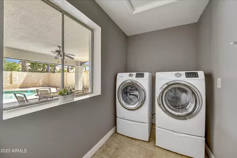102 E Helena Dr, Phoenix, AZ 85022 photo 10