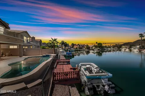 5578 W Irma Ln, Glendale, AZ 85308