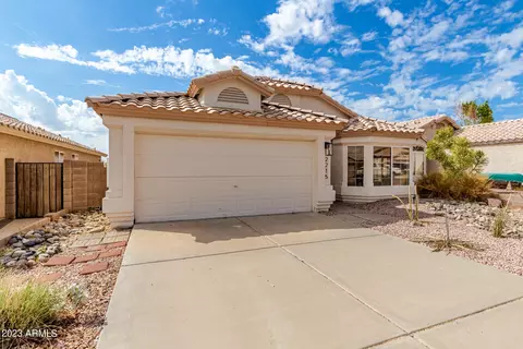 2215 E Wescott Dr, Phoenix, AZ 85024 photo 2
