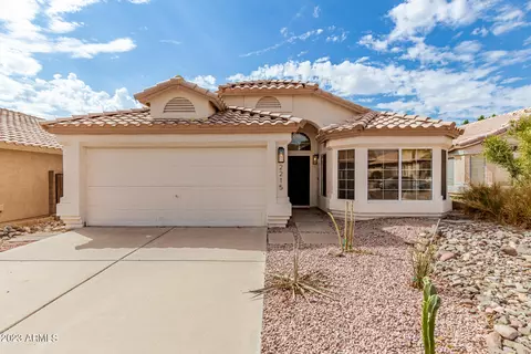 2215 E Wescott Dr, Phoenix, AZ 85024