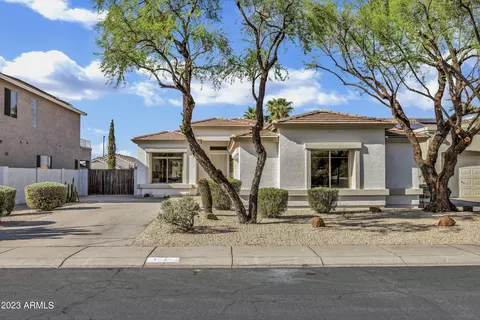 1694 E Orangewood St, Gilbert, AZ 85296 photo 2