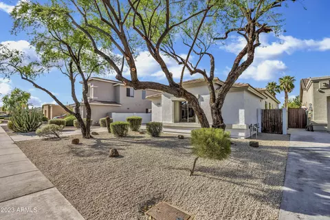 1694 E Orangewood St, Gilbert, AZ 85296 photo 4