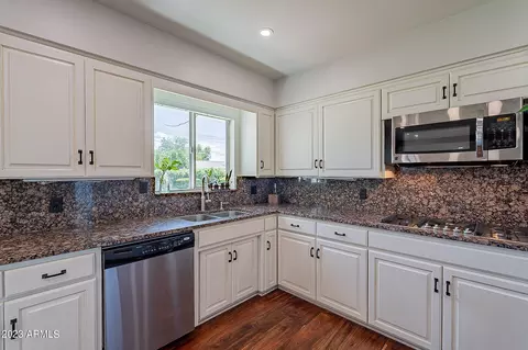 3333 E Turney Ave, Phoenix, AZ 85018 photo 12