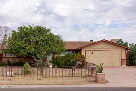 220 W 16th Ave, Apache Junction, AZ 85120