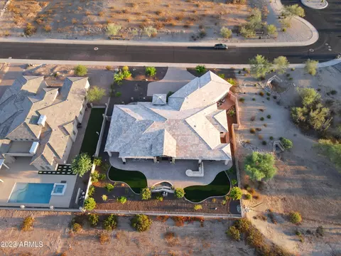 17696 W Paseo Way, Goodyear, AZ 85338