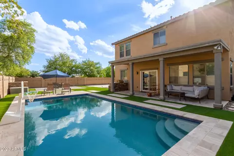 1751 S Rochester Dr, Gilbert, AZ 85295