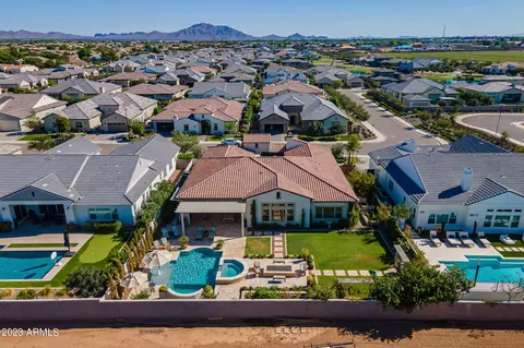 2742 E Wyatt Way, Gilbert, AZ 85297 photo 9