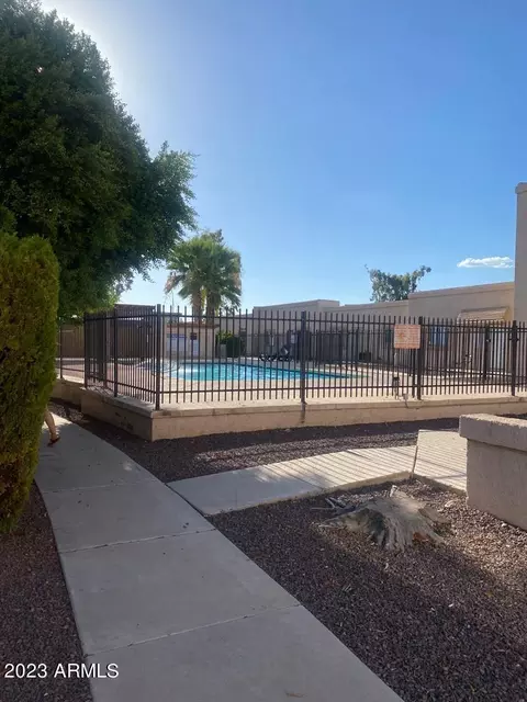 4545 N 26th Dr, Phoenix, AZ 85017 photo 2