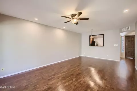 5142 E Monte Vista Rd, Phoenix, AZ 85008 photo 4