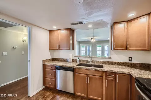 5142 E Monte Vista Rd, Phoenix, AZ 85008 photo 7