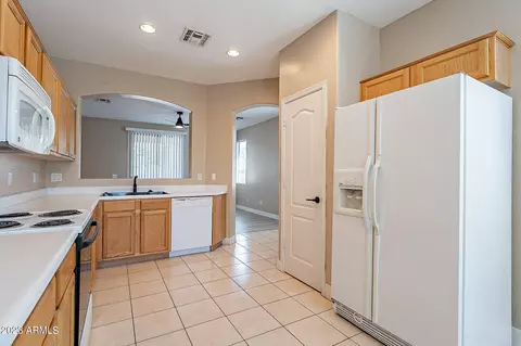 3358 E Packard Dr, Gilbert, AZ 85298 photo 6
