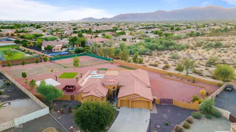 18221 W North Ct, Waddell, AZ 85355
