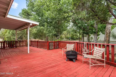 2030 Wilderness Dr, Overgaard, AZ 85933 photo 5