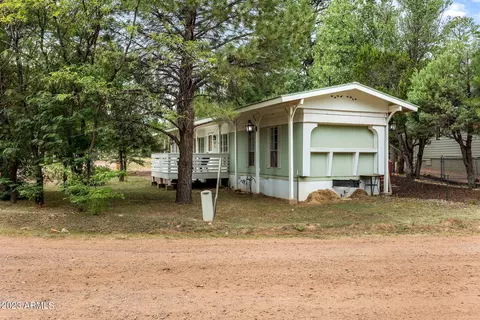 2030 Wilderness Dr, Overgaard, AZ 85933 photo 22