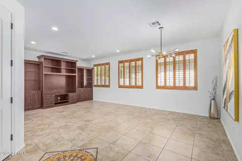 349 S Melba St, Gilbert, AZ 85233 photo 9