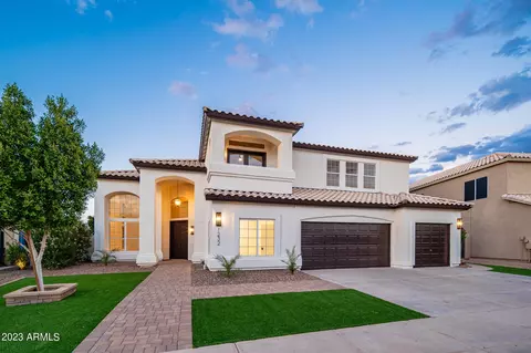 1232 W Edgewater Dr, Gilbert, AZ 85233 photo 3