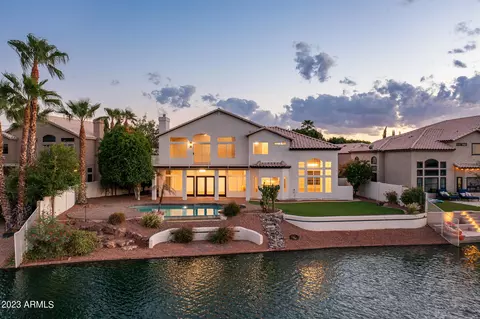1232 W Edgewater Dr, Gilbert, AZ 85233 photo 2