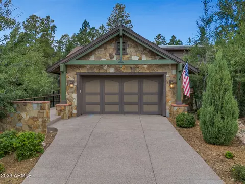 1538 E Castle Hills Dr, Flagstaff, AZ 86005
