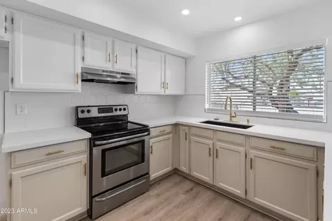 1838 E Caldwell St, Phoenix, AZ 85042 photo 3