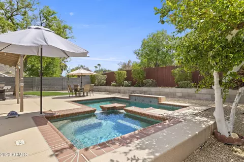 1331 E Wickieup Ln, Phoenix, AZ 85024 photo 28