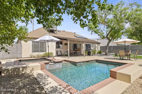 1331 E Wickieup Ln, Phoenix, AZ 85024 photo 27