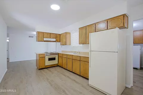 1553 S Ocotillo Dr, Apache Junction, AZ 85120 photo 3