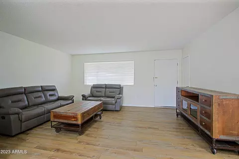 1553 S Ocotillo Dr, Apache Junction, AZ 85120 photo 2