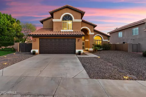 7433 W Donald Dr, Glendale, AZ 85310