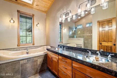2751 Challenger Dr, Overgaard, AZ 85933 photo 35