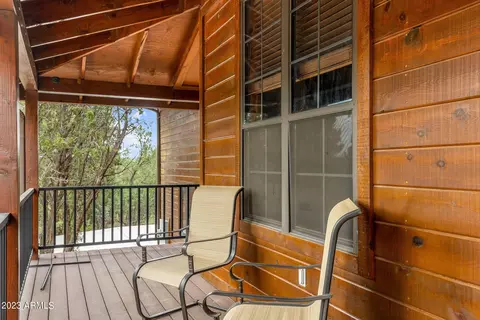 2751 Challenger Dr, Overgaard, AZ 85933 photo 10