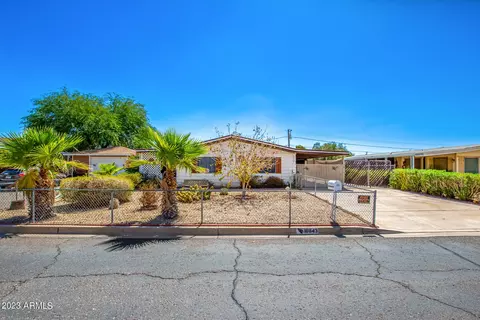 10843 W Palm Tree Dr, Sun City, AZ 85373