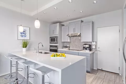 2728 E Roma Ave, Phoenix, AZ 85016 photo 9